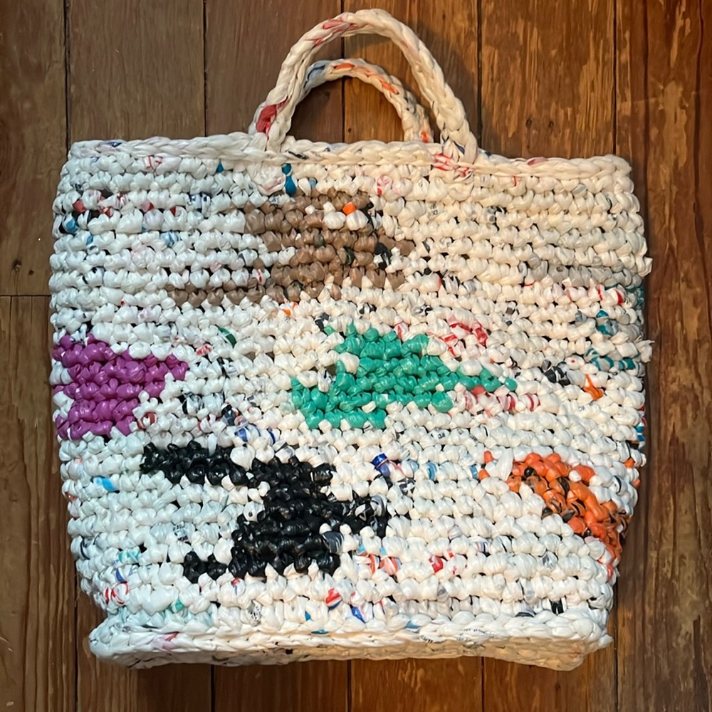 Plarn tote bag
